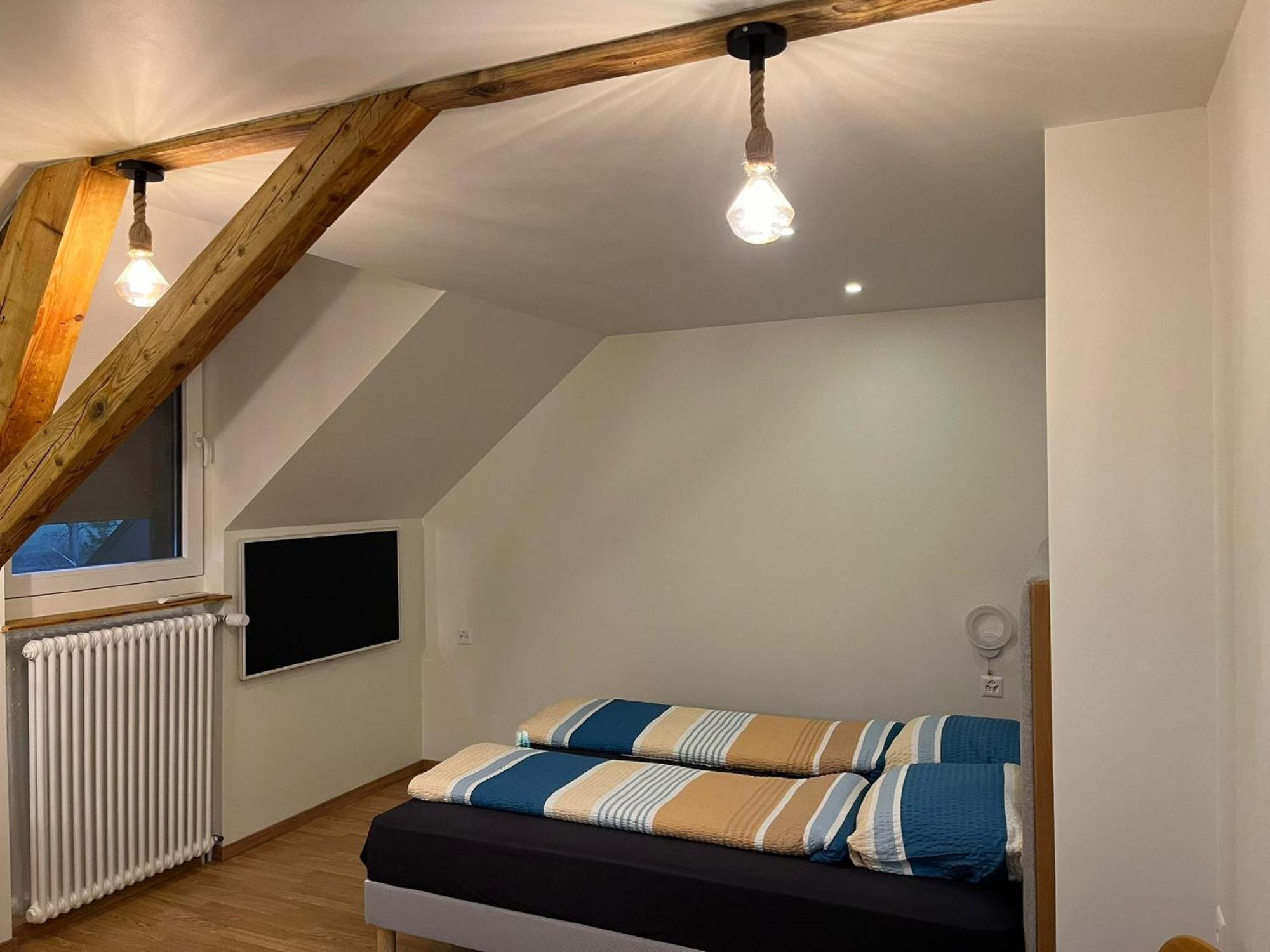 Studio cosy au centre de Couvet Extérieur photo